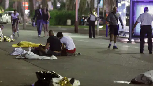 Fransa'da korkunç olay: Aracını yayaların üzerine sürdü