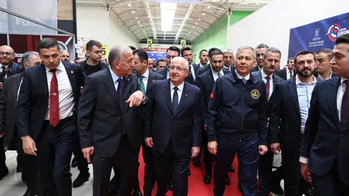 Konya'dan dünyaya gövde gösterisi: Savunma Sanayi kapılarını açtı