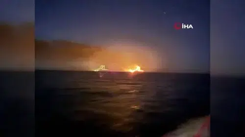 İzmit açıklarında Rus tankerinde patlama: İşte o görüntüler