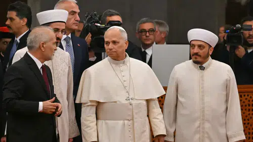 Papa 14. Leo Sultanahmet Camii'ni ziyaret etti