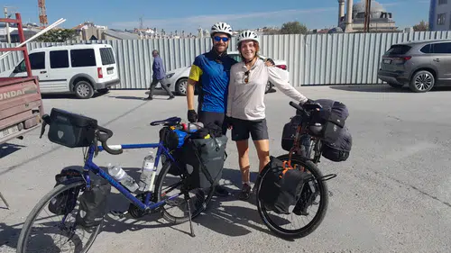 Almanya'dan Konya'ya uzanan yolculuk: Bisiklet ile geldiler