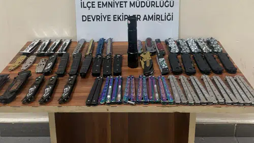 Bunlar 2 çocuğun üzerinden çıktı: 52 adet kesici aleti görenler dehşete kapıldı