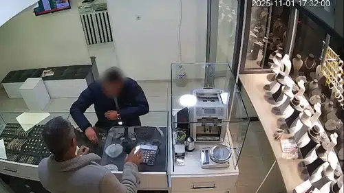 Anne ve iki kardeş sahte altınlarla yakalandı