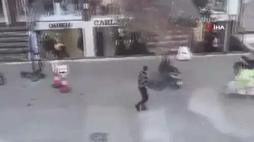 Dehşet anları kamerada: Adamı gözünü kırpmadan vurdu