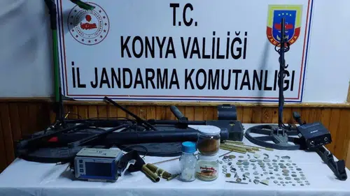 Konya’da tarihi eser operasyonu: Sikke ve objeler ele geçirildi