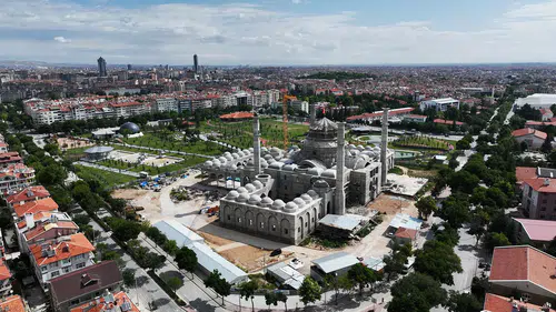 Konya'nın dev eseri yükseliyor: 63 kubbenin sırrı ne?