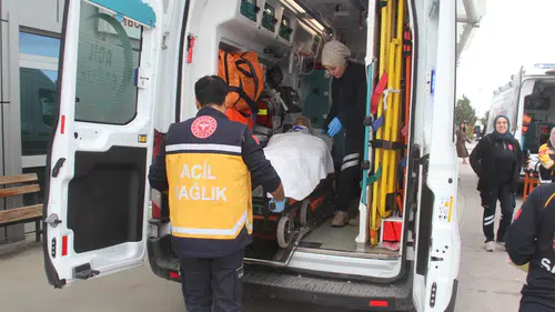 Konya'da ahırda dananın teptiği besici hastanelik oldu