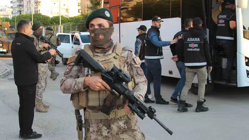 Konya'da takip edilen araç suç örgütünü taşıyormuş: Bayğaralar yakalandı