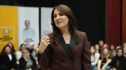 Konya'da ilçe konferansları başladı: Ünlü isimler gelecek