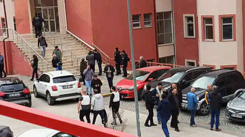 Üniversite'nde silahlı rehine krizi: Özel Harekat devrede