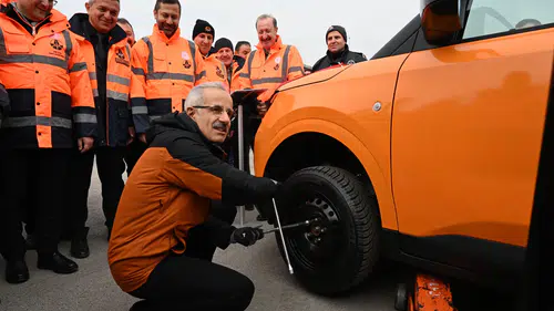 Zorunlu kış lastiği uygulaması başlıyor: Cezası 5 bin 856 lira