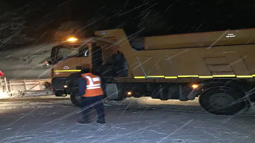 Konya-Antalya karayolunda kar yağışı: Kar kalınlığı 10 santimetreye aştı