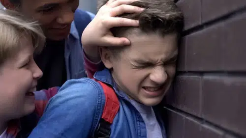 Okula başlama yaşı değişiyor: Akran zorbalığına yeni önlem