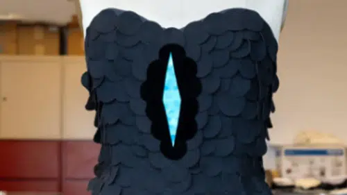 En siyah kumaş üretildi: Üzerine düşen ışığı yutuyor