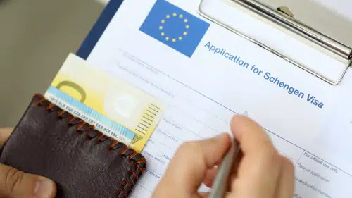Yılbaşı öncesi Shengen vizesinde sürpriz: O ülkeler hemen veriyor