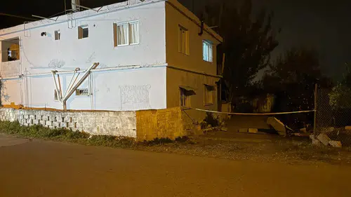 77 yaşındaki adam karısını baltayla öldürdü: Ölüyü banyosuna gömdü