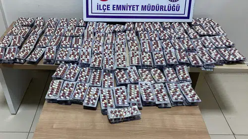 Konya'da zehir tacirlerine bir darbe daha:  Binlerce sentetik hap yakalandı