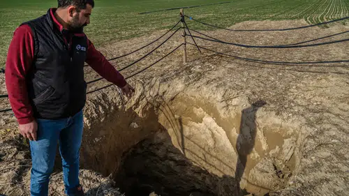 Obruklar dış güçlerin eseri mi? Sosyal medyada "Konyalı çiftçi" tartışması