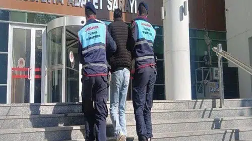 Böylesi görülmedi: Eşyalarla birlikte evi de çaldılar