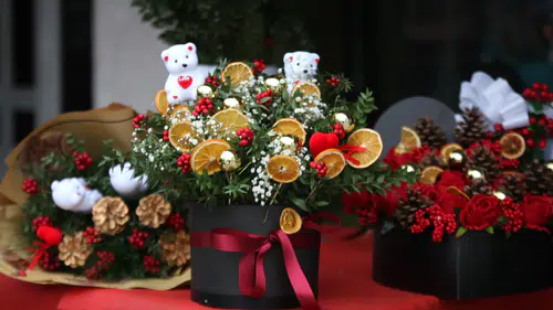 Konya'da kokina çılgınlığı: Çiçekçilerde yılbaşı öncesi yoğunluk