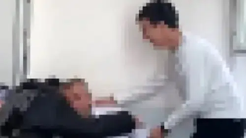 Öğrenciler alay ettiler: O öğretmenden ders niteliğinde açıklama