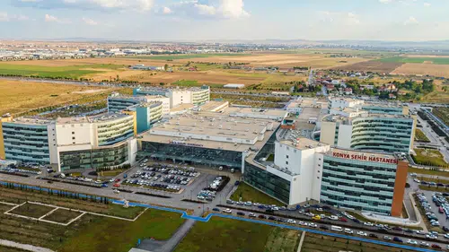 Konya Şehir Hastanesi'ne yeni başhekim:  Doç. Dr. Çiçek göreve başladı