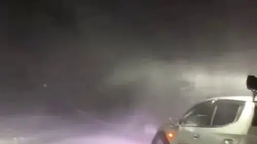 Batı kara hasret doğuda kar esareti: 2 metrelik karda mahsur kaldılar