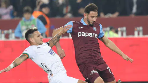 Konyaspor’da ikinci imza: Genç sol bek 3,5 yıllığına geliyor