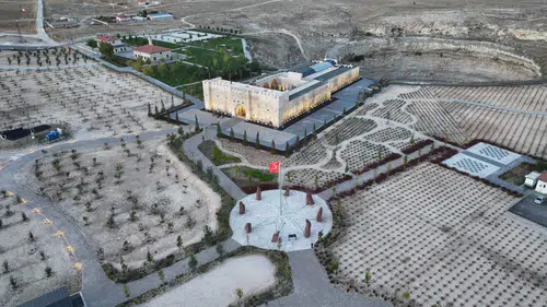 Konya'nın tarihi noktasına girişler ücretli oldu. Obruk artık parayla görülecek