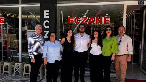 Konya'nın merkezine yeni Eczane geldi. Ceren Eczanesi hizmete girdi
