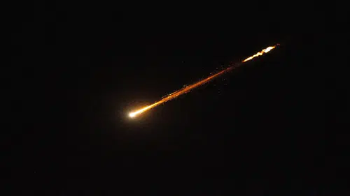 Tel Aviv'de sirenler devrede! Yemen'den füze saldırısı