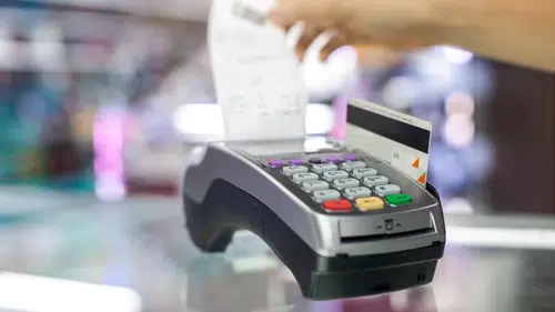 Türkiye'nin o dev market zinciri banka kartı ile ödeme yasaklandı