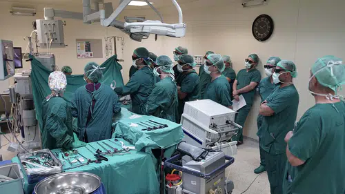 Vatandaş yeni doktorunu buldu, doktorlar şokta: Tahlil sonuçlarını atıyor, yorum alıyor