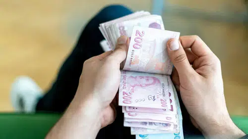 Bankalarda ödeme yarışı başladı. Emekliler 2025 yılında ne kadar promosyon alacak?
