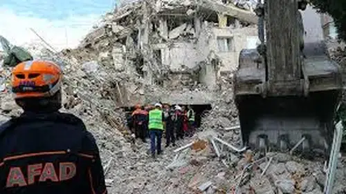 Çocuklara ölüm tuzağı kurmuşlar: Okullara sahte karot raporu