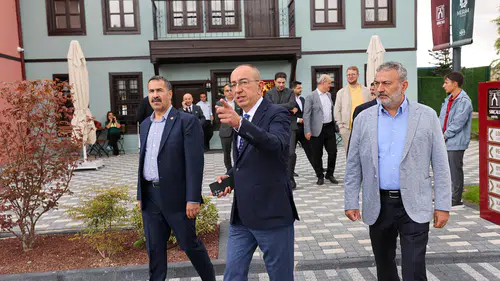 Konya'nın Meram ilçesi büyük dönüşüme şahit oldu: Takdir topladı