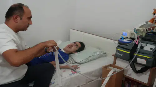 Henüz 4 yaşındaydı: Bademcik ameliyatı oldu hayatı karardı