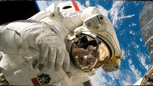 Böyle sahtekarlık görülmedi: 'Sahte astronot' vurgun yaptı