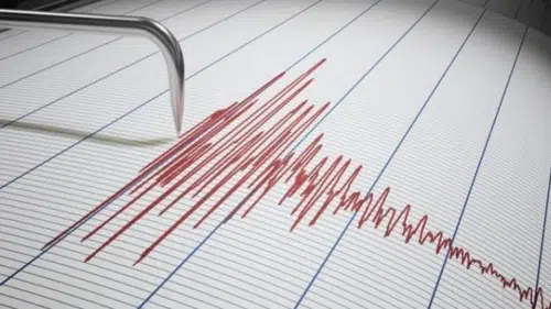 Akdeniz'de deprem: Sarsıntı bölgedeki insanları korkuttu