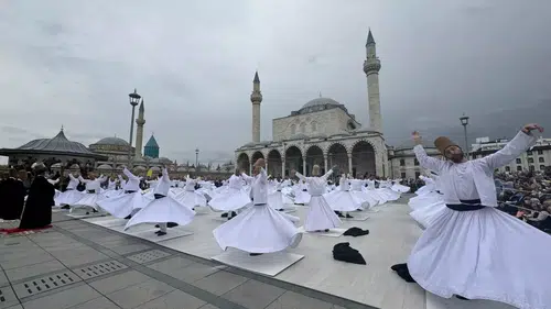Konya'da büyük tören gerçekleşecek: 99 semazen meydana iniyor
