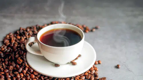 Çay ülkesinde vatandaş barista oldu: Ruh haline göre kahvesini içtiği yer şaşırtıyor