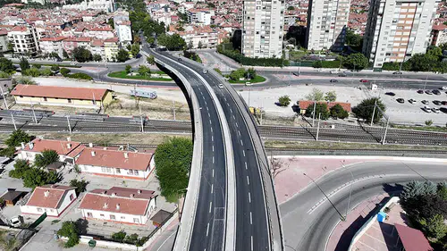 Konya'da asfalt operasyonu: Gece boyunca çalıştılar