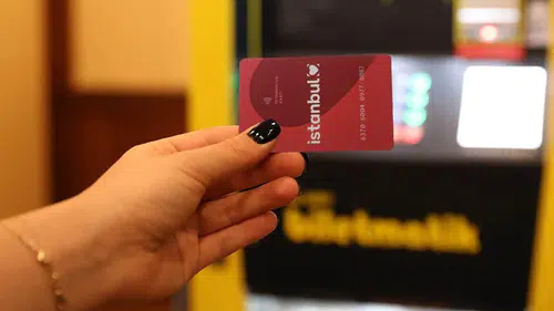 30 yaş üstü öğrencilere ulaşım müjdesi! O karar iptal edildi