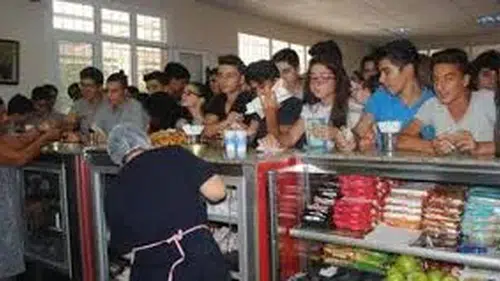 Veliler biraz nefes alacak: Okul kantinlerinde ilk dönem zam yok