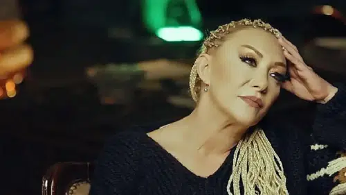 Şarkıcı Güllü öldü mü? Dikkat çeken acı detay...