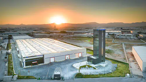 Konya'da kulesi ile dikkat çeken fabrika rotayı Afrika'ya çevirdi
