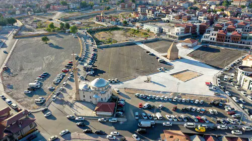 Konya'nın merkezine devasa otopark yapıldı: Trafik rahatlayacak