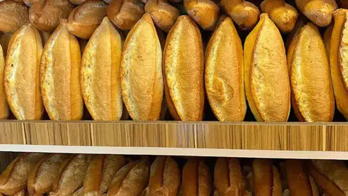 Konya'nın merkezinde ekmek rekabeti: 13 TL'den 10 TL'ye düştü