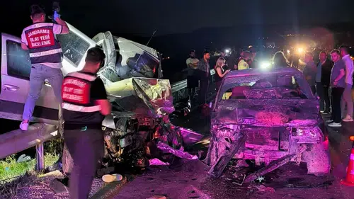 Bayramda katliam gibi kaza! Ölü ve yaralılar var