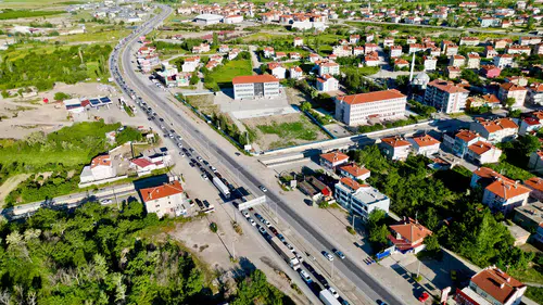 Konya yolunda trafik durma noktasına geldi: Uzun kuyruklar var